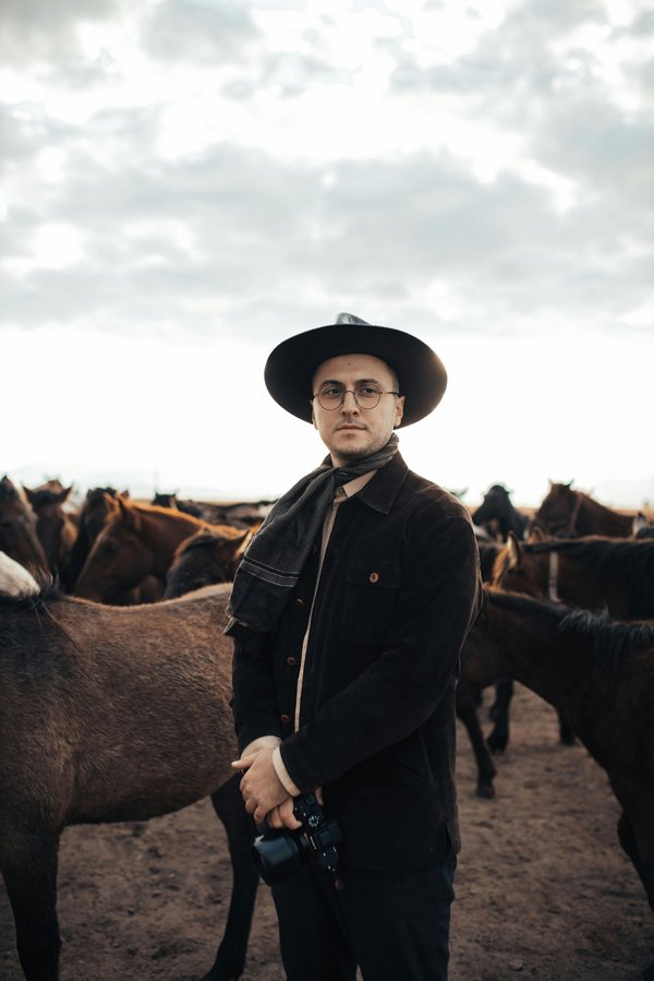 Les écharpes homme indispensables pour un style captivant